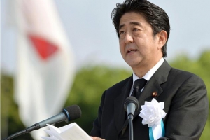 朴대통령에겐 가깝고도 먼 아베