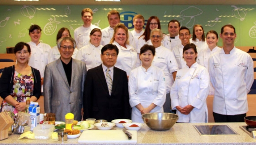 “한식 배우러 왔어요”