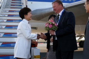 선진·신흥국 가교 역할로 글로벌 리더십 각인