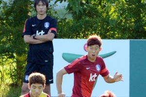 시험 앞둔 홍명보호 ‘수비 또 수비’