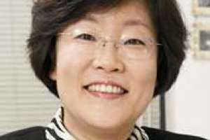 [옴부즈맨 칼럼] 성형 사회, 진짜와 가짜의 혼재/나은영 서강대 커뮤니케이션학부 교수