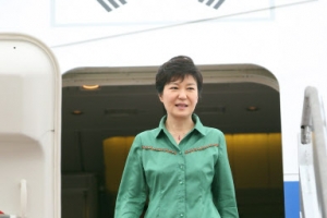 日검찰, 박근혜 대통령 독도 방문 고발건을…