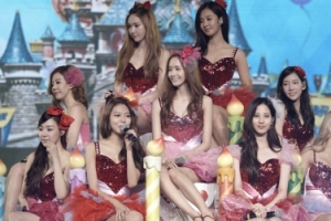 소녀시대 자카르타 콘서트…1만2천 관객 만나