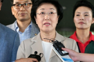 ‘1심 무죄’ 한명숙 항소심서 징역 2년