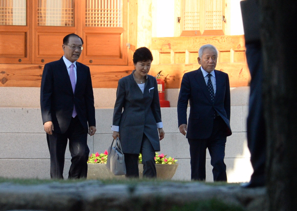 박근혜대통령과 황우여 새누리당대표, 김한길 민주당 대표 3자회담