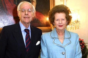 대처, 남편 곁에 잠들다