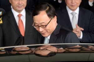 180일 만에 외압에 무너진 ‘檢 독립’