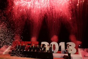 부산국제영화제 3일 개막… 비프빌리지 점등식