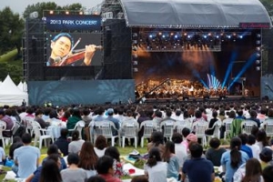 2030 젊은이들 모으고 가족관객 찾아서…공연장 뛰쳐나간 클래식