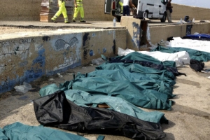 난민선 침몰… 350명 사망·실종