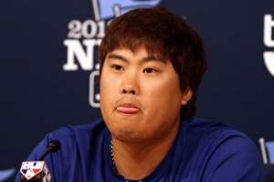 [美야구] 류현진, 시리즈 갈림길서 첫 포스트시즌 등판