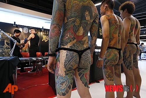 제1회 국제홍콩차이나 문신대회가 지난 4일부터 6일까지 열렸다. 전세계에서 내노라하는 문신 아티스트들이 대회에 참가했다.<br>AP/뉴시스