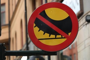 인간이 만들어낸 ‘죽음의 먼지’에 위협 받는 아이들