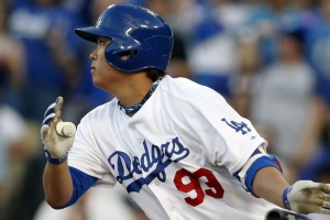 류현진, 코리언 빅리거 첫 선발 등판…타점 기록