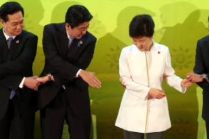 “아베총리, 박대통령앞에서 日식품 안전성 강조”