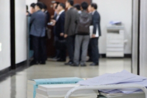 [부활 25년, 국정감사를 감사한다] <3> 피감기관과의 자료 갈등