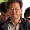 ‘회의록 이관 지휘’ 비서관 조사… 문재인 “나를 소환하라”
