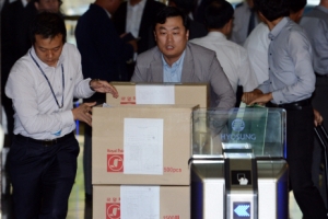 ‘효성 4父子’ 겨눈 검찰, 본사·집 전격 압수수색