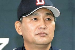[프로야구] 승장 김진욱 “이원석·김재호 호수비… 큰 힘”