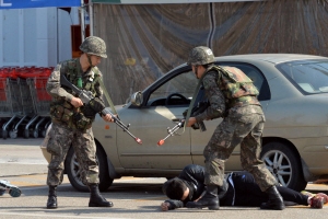 실제 상황처럼… 軍·警 테러 모의 훈련