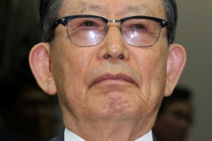 국사‘편향’위원장 유영익