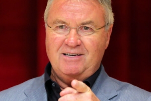 히딩크 감독, 네덜란드 축구대표팀 복귀설