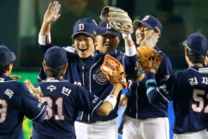 [프로야구] 두산, 뚝심 OK… LG, 실책 NG