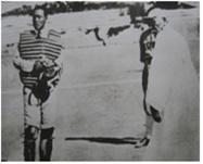 1920년 제1회 전조선야구대회 개막식에서 시구하는 월남 이상재(오른쪽) 선생.  국가기록원 제공