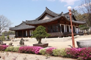 멀어진 ‘운보의 집’ 정상화