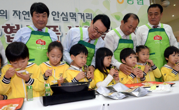 우리 농산물로 만든 제품 안심하고 드세요 