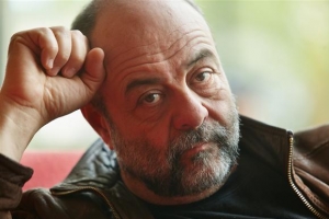 어둠 속   희망을   말하다