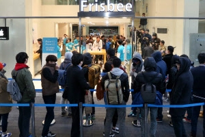 SK텔레콤·KT, 아이폰5S·5C 판매 시작