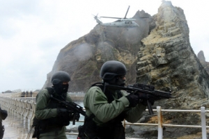 군·경, 독도방어훈련 실시…UDT병력 이례적 독도상륙