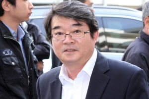 안도현 시인 “무죄 자신…배심원 감동시키겠다”