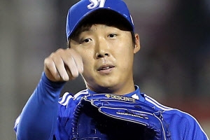 [프로야구] 몸쪽 승부수 빗나간 배영수, 2회 조기 강판 ‘굴욕’