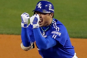 몰린 사자는 사나웠다