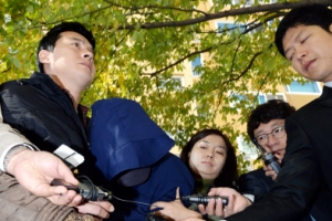 8살 딸 살해 계모 ‘죽도’로 머리 때리고 뜨거운 물로 화상까지