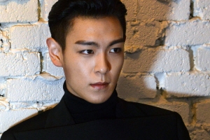 날선 눈빛 ‘탑’ 액션 연기 ‘톱’