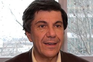 “경제동맹으로 시작된 EU, 정치·사회에까지 악영향… 유로존 해체가 유일한 답”