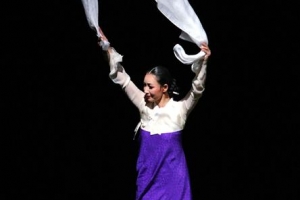 전통춤의 멋과 흥 창작춤과 교감하다