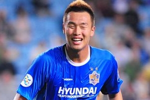 ‘장신 골잡이’ 김신욱, 홍명보號 재발탁…박주영 탈락