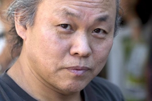 사람들은 나를,  괴물이라 하지 이중잣대 같아, 난 인간적인데