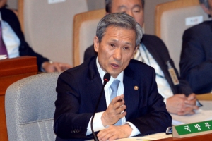 김관진 국방 “北, 우리와 전쟁하면 멸망”