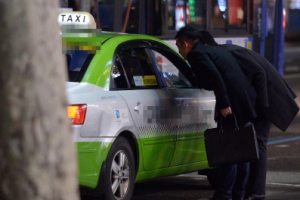 승차거부·무응답 콜택시 여전… 응답하라 서울 택시정책