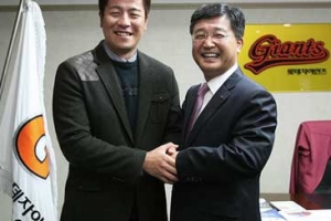 강민호도 놀란 ‘75억’…구단 ‘역대 최고’ 대우한 까닭은?