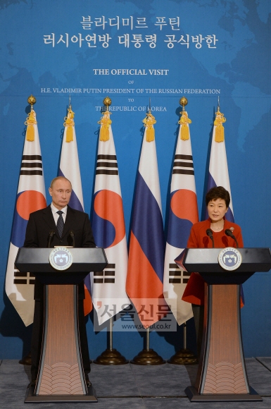 [포토] 박근혜 대통령과 푸틴 대통령 정상회담 결과 발표