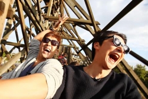 중세 그대로의 모습에 ‘짜릿’ 100년 된 나무 롤러코스터에 ‘찌릿’