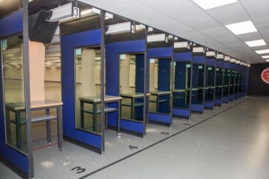 친구·연인끼리 어울려 탕~ 탕~  “사격은 심신건강에 좋은 스포츠”