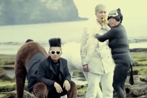 “노라조 싸이 이어 글로벌 진출?” 신곡 뮤비 ‘야생마’ 폭풍 화제