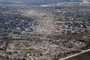 美 휩쓴 토네이도… 최소 45명 사상